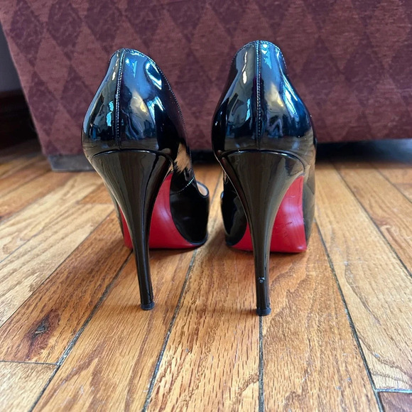 Christian  Louboutin Black Very Privé 120 Patent, size 38.5 - Picture 8 of 15